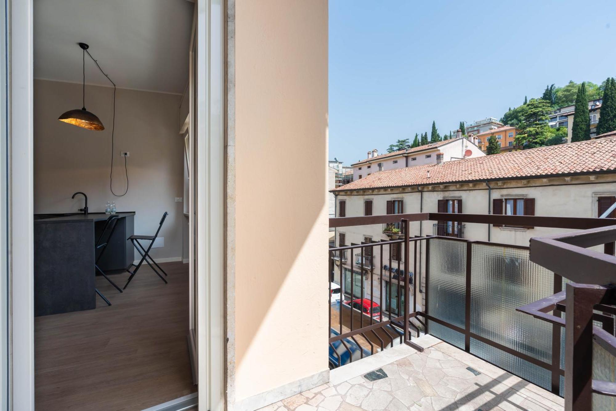 Nino Bixio Apartment Verona Eksteriør billede